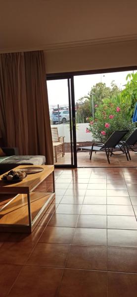 Lovley one bed room with garden and swimming pool